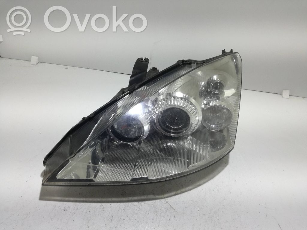 Ford Focus Headlight/headlamp 