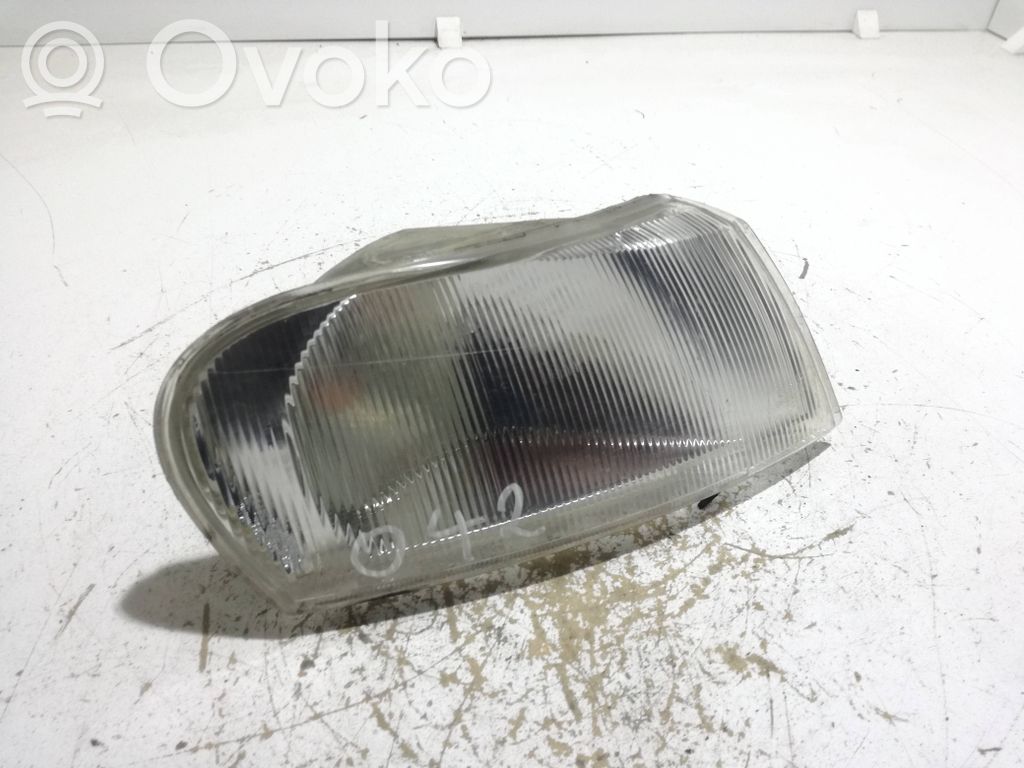 Opel Vectra B Kierunkowskaz przedni 