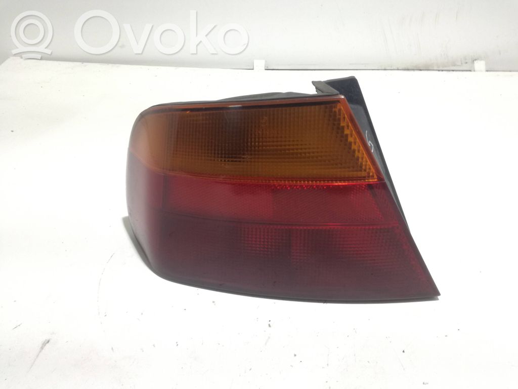 Mitsubishi Carisma Lampa tylna 