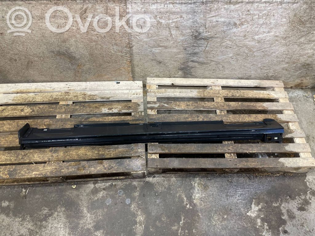 Mazda CX-30 Sill/side skirt trim 
