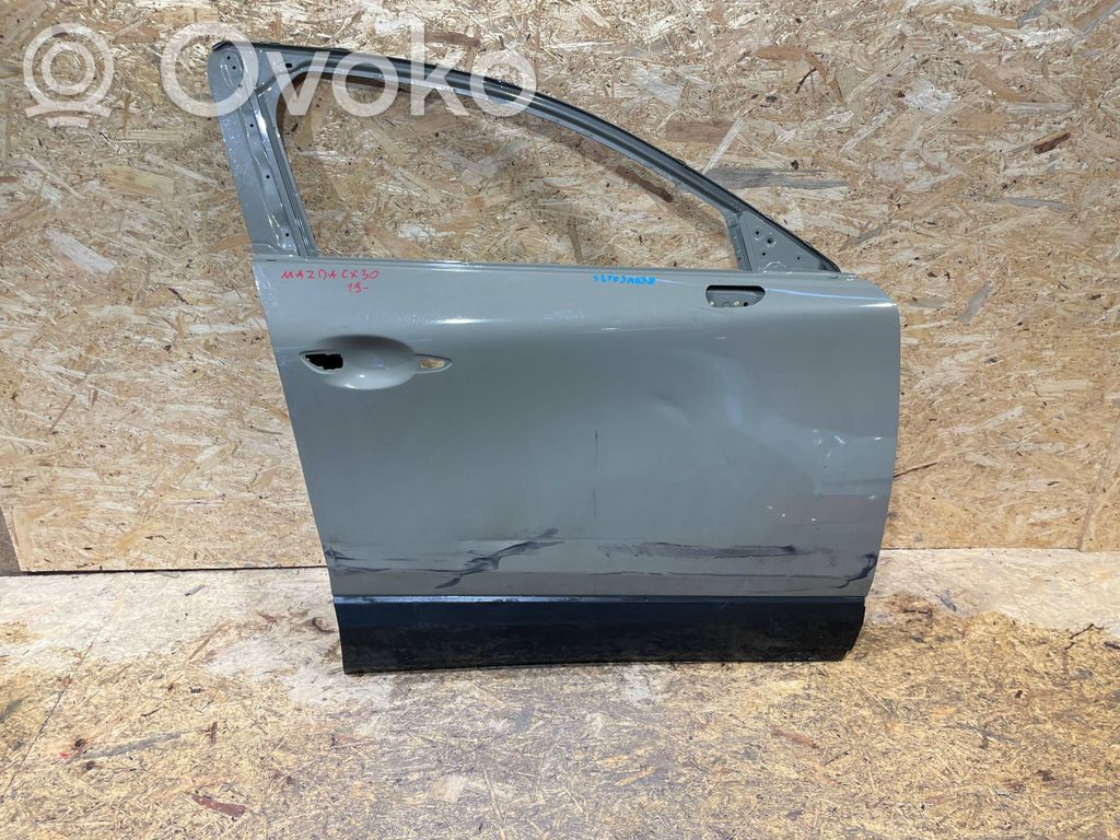 Mazda CX-30 Front door 