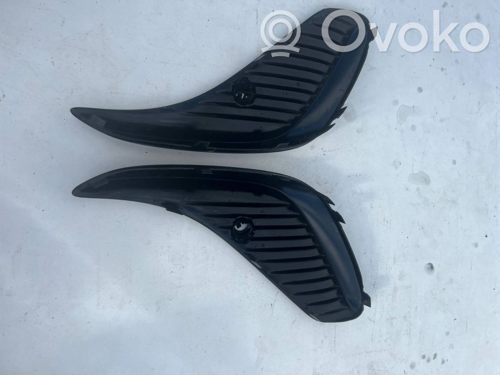 A2478850910 Mercedes-Benz GLA H247 Unteres Gitter dreiteilig vorne 