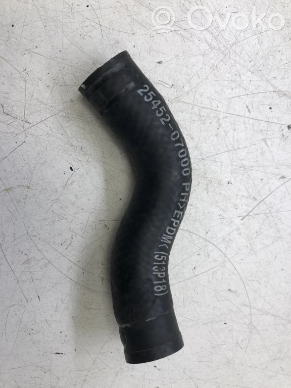 2545207000 Hyundai i10 Einzelteil Lufteinlasskanal, 7.00 € | RRR 