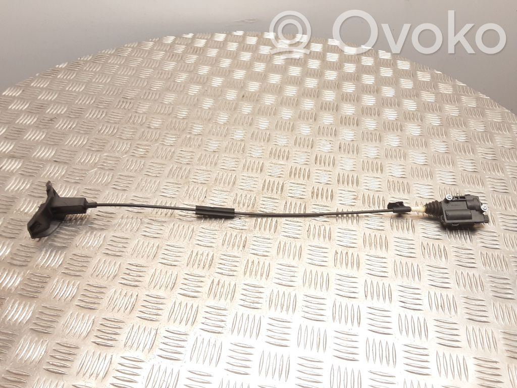 13111599OpelCorsaDЭлектрическийзамоккрышки,20,00€|RRR