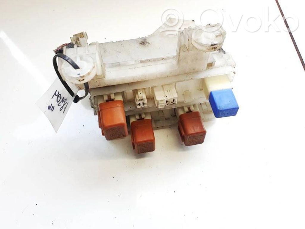 早割ex 2523079963 Nissan X-Trail T30 Fuse box set, €35.50 | RRR その他