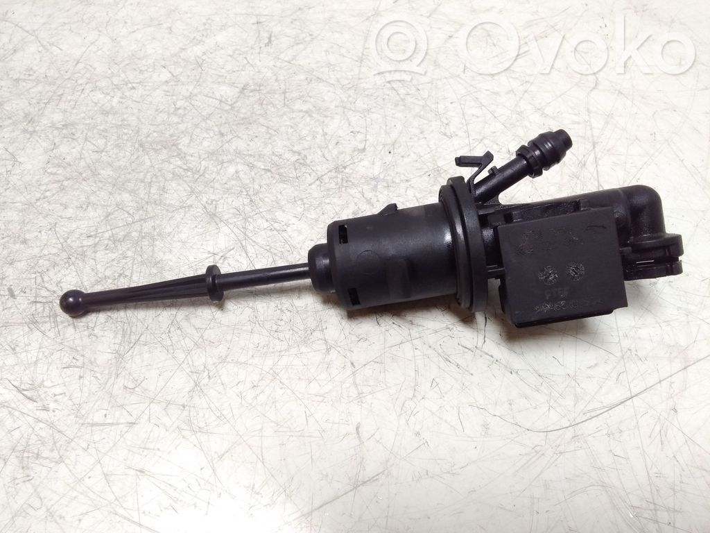 3C0721388E Volkswagen Tiguan Pagrindinis sankabos