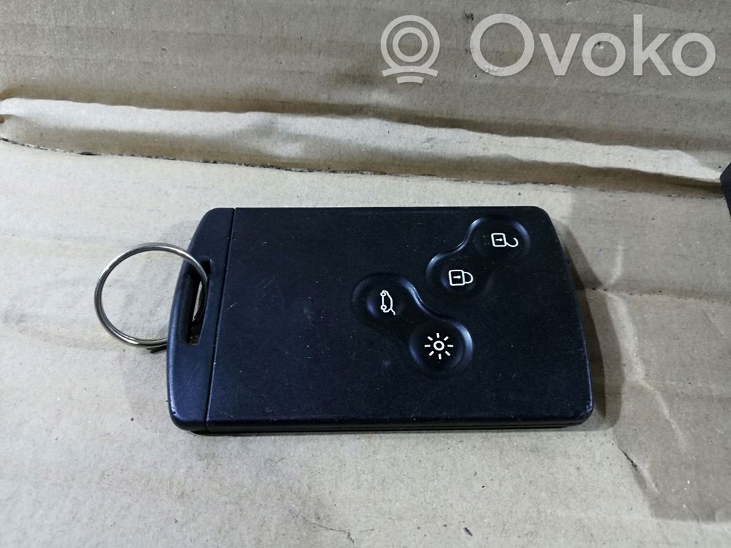 Renault korteles pririsimas