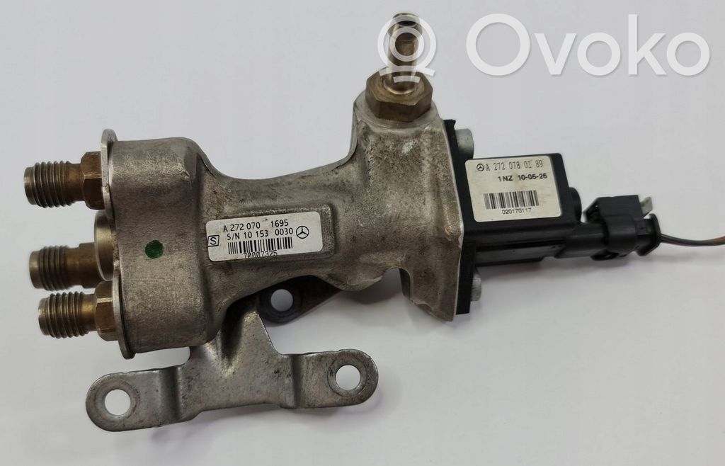 A2720701695 Mercedes-Benz C W204 Kraftstoffverteiler 