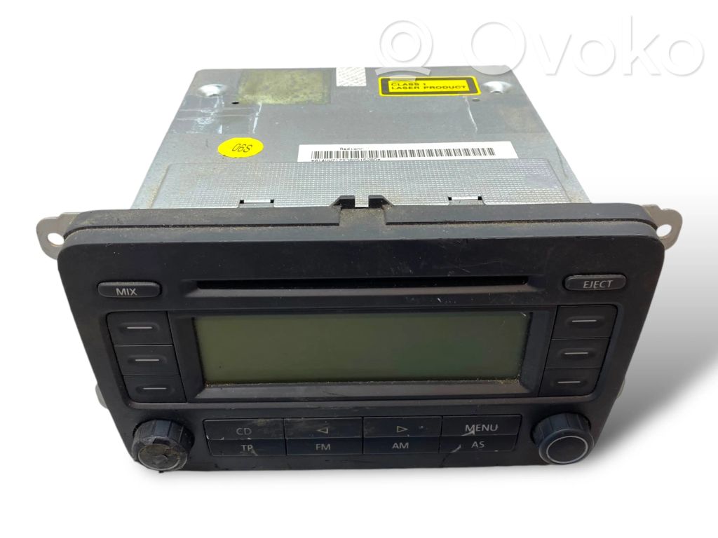 Radio / CD/DVD atskaņotājs / navigācija