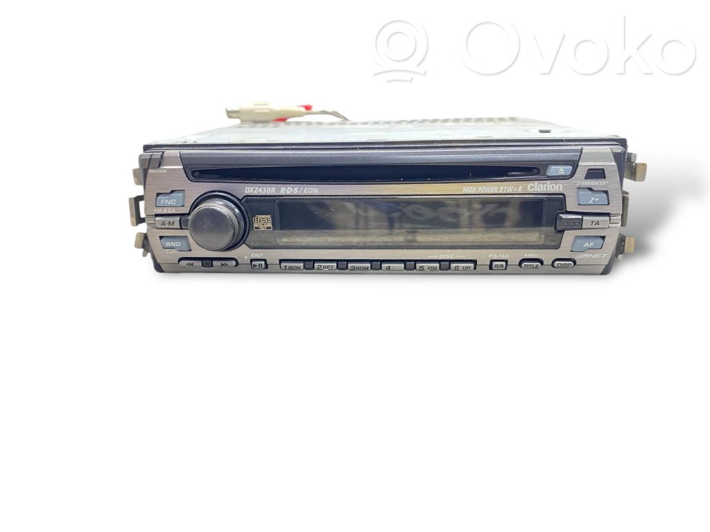 Radio / CD/DVD atskaņotājs / navigācija
