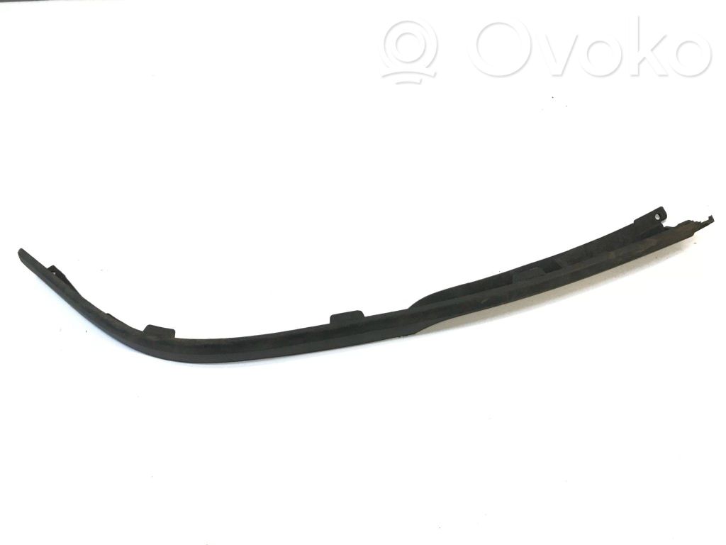 Apakšējā bampera daļa (lūpa)
