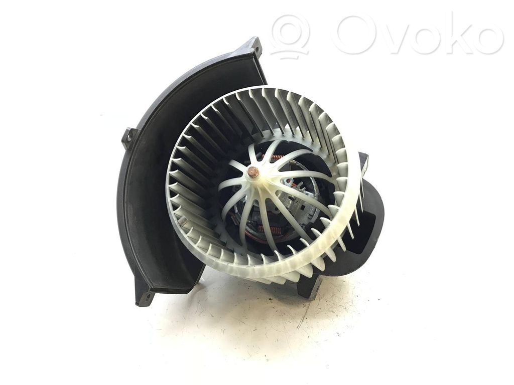 Mazā radiatora ventilators