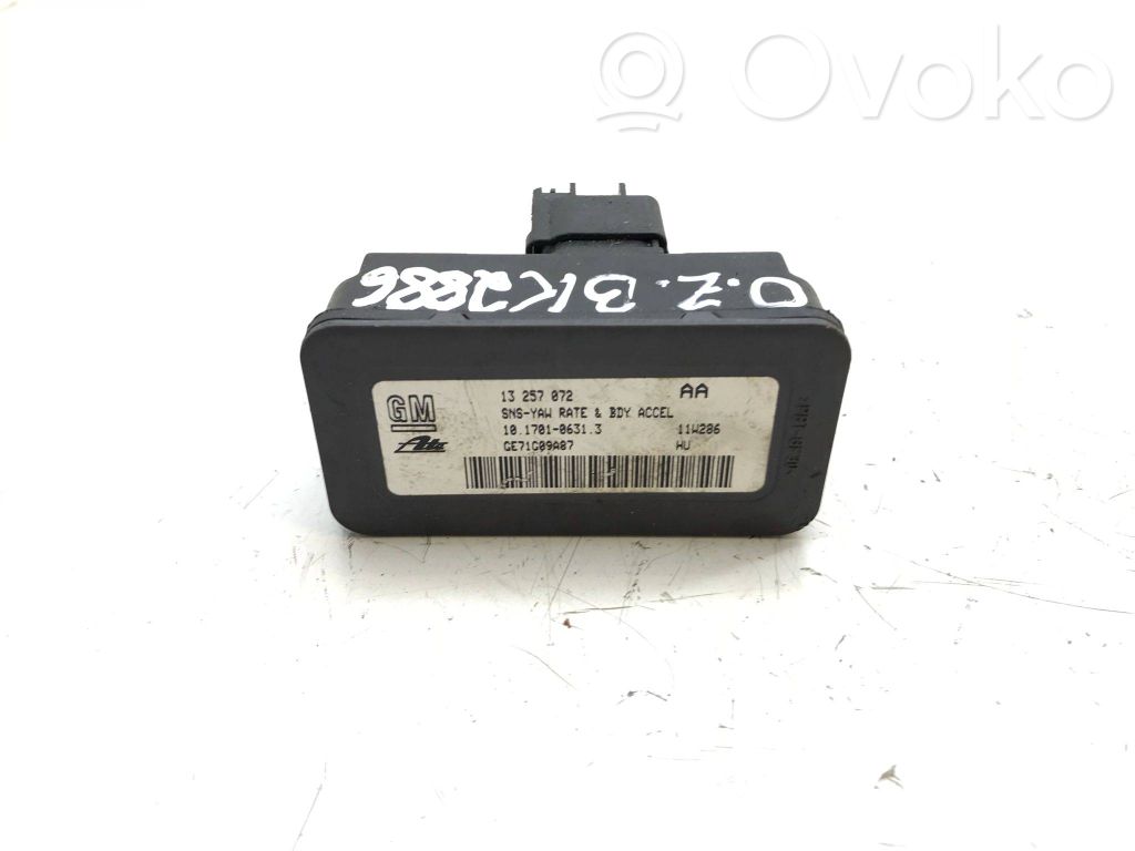 ESP (elektroniskās stabilitātes programmas) sensors (paātrinājuma sensors)