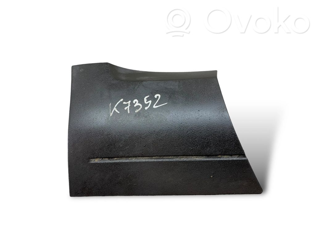 Spārna dekoratīvā apdare (moldings)