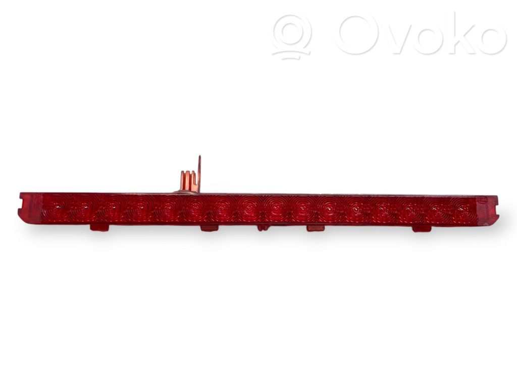 Papildu bremžu signāla lukturis