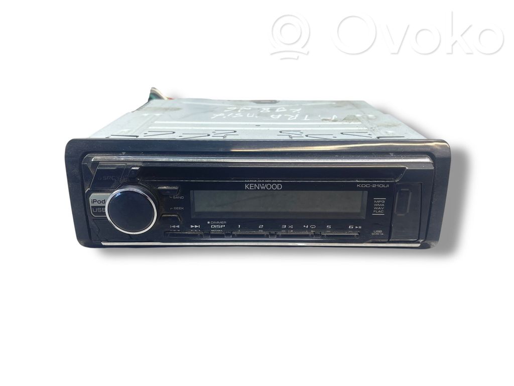 Radio / CD/DVD atskaņotājs / navigācija