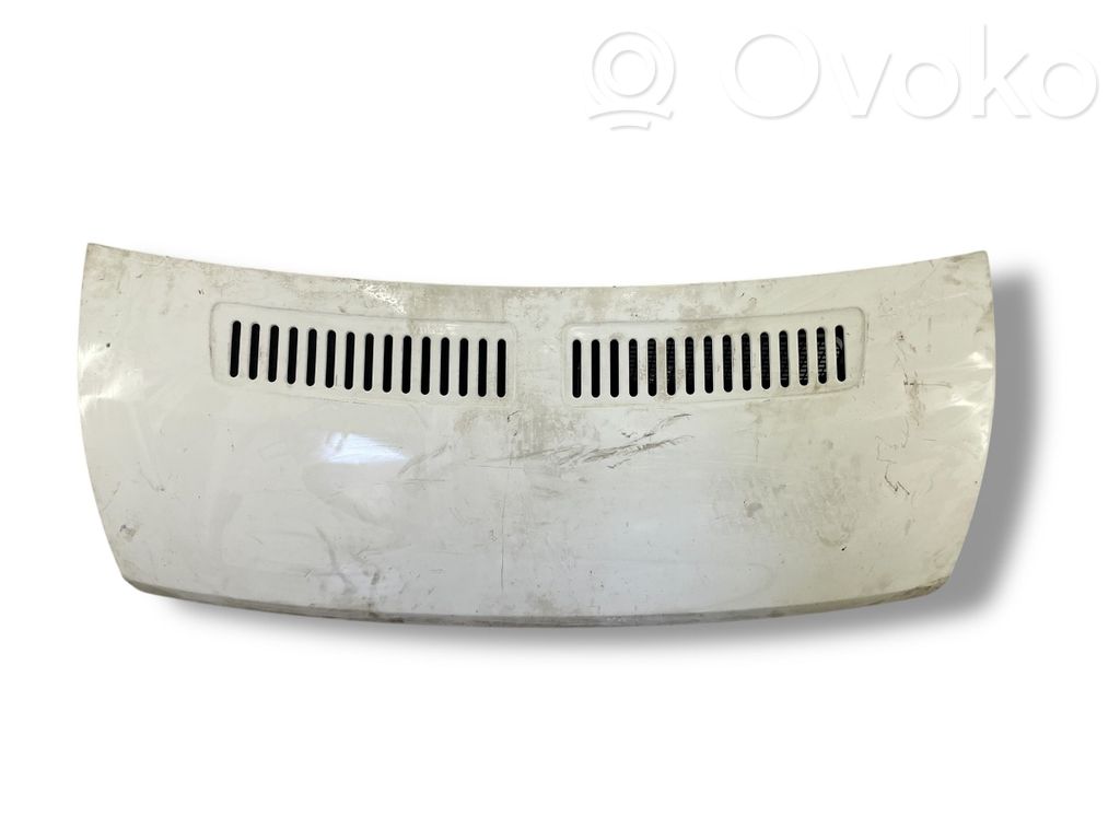 Dzinēja pārsegs (vāks)