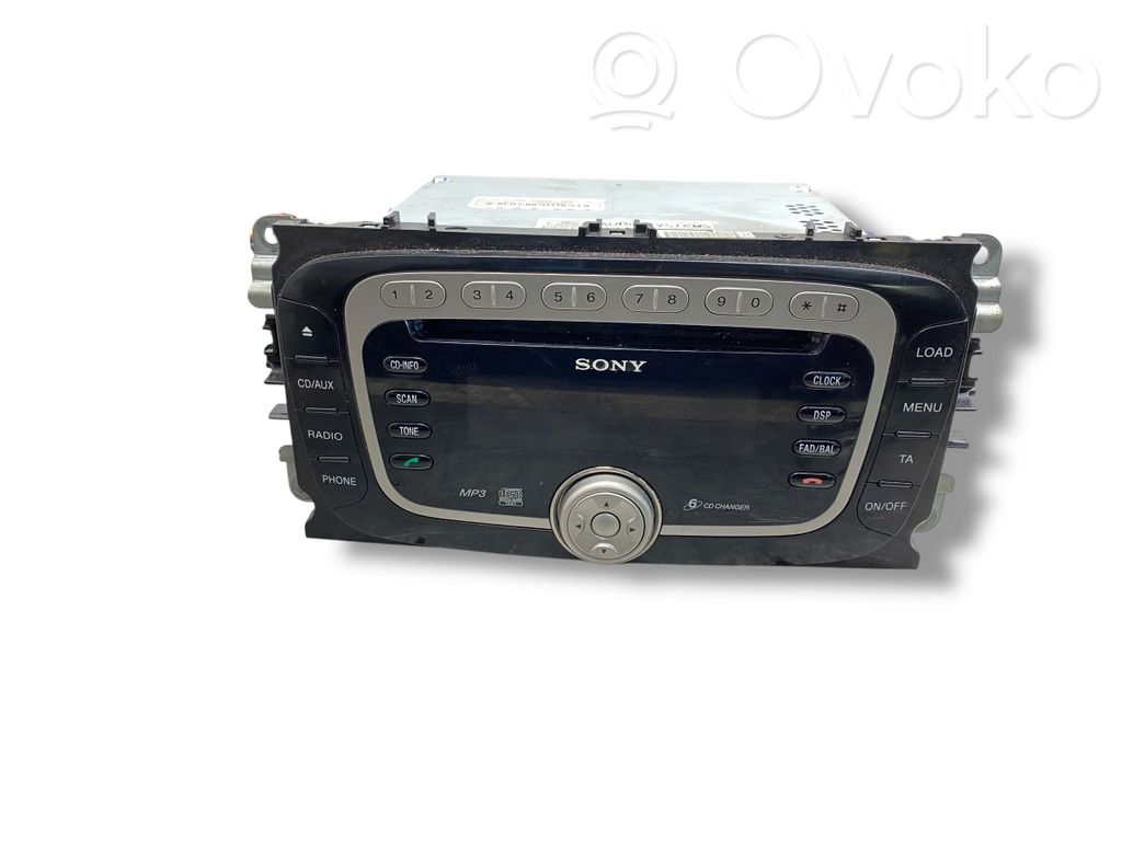 Radio / CD/DVD atskaņotājs / navigācija