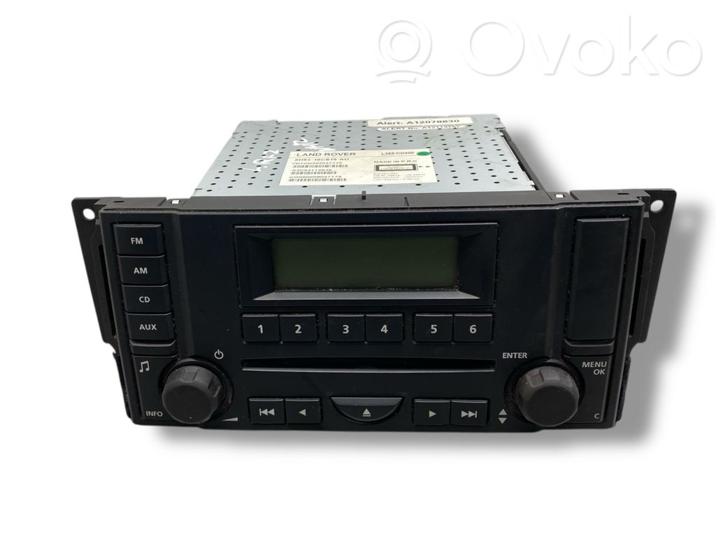 Radio / CD/DVD atskaņotājs / navigācija