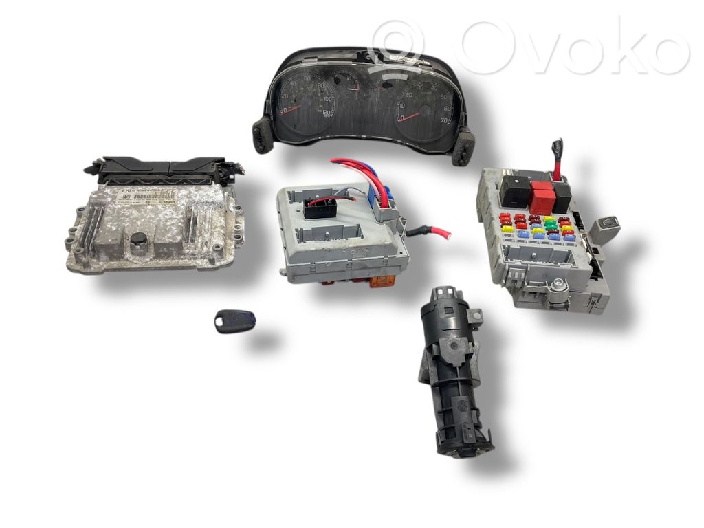 Aizdedzes ECU komplekts