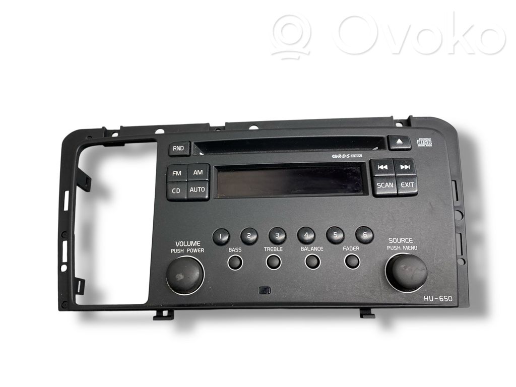 Radio / CD/DVD atskaņotājs / navigācija