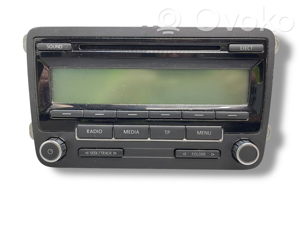 Radio / CD/DVD atskaņotājs / navigācija