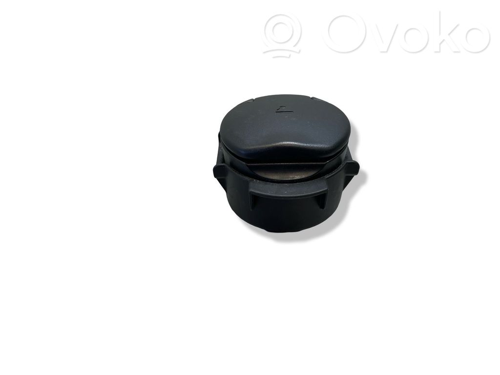 Pelnutrauks (priekšā)