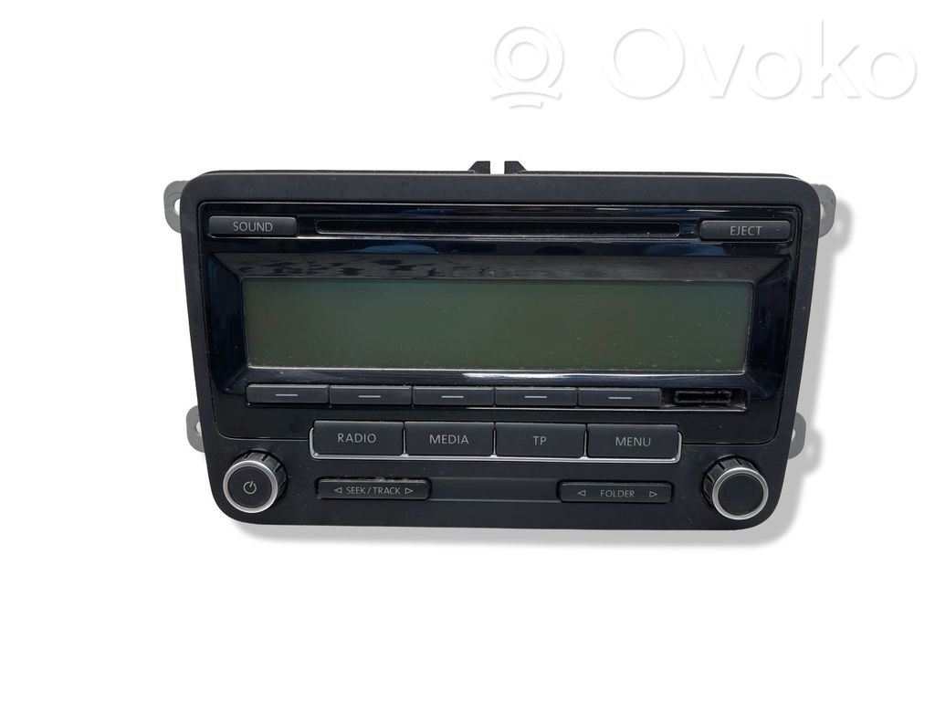 Radio / CD/DVD atskaņotājs / navigācija