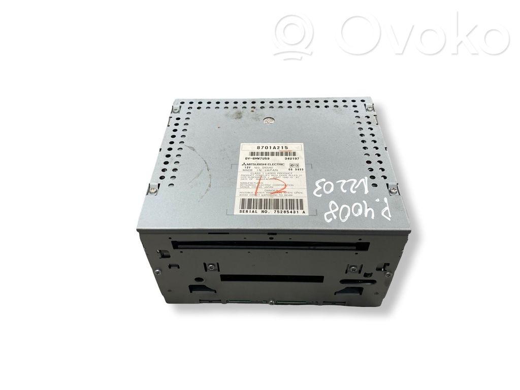 Radio / CD/DVD atskaņotājs / navigācija