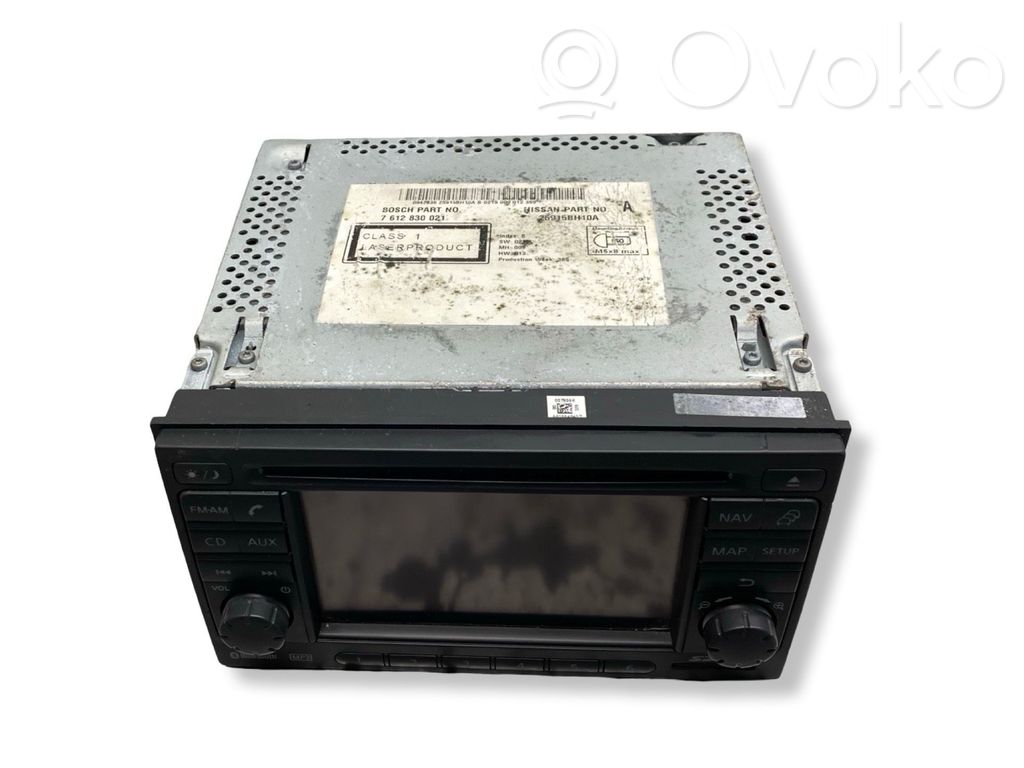 Radio / CD/DVD atskaņotājs / navigācija