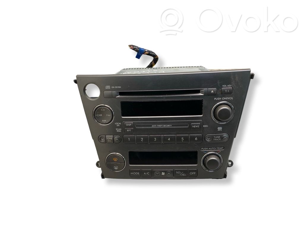 Radio / CD/DVD atskaņotājs / navigācija