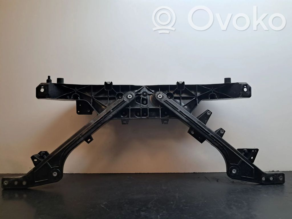 164352100C Tesla Model Y Radiatorių panelė, 375,40 € | RRR