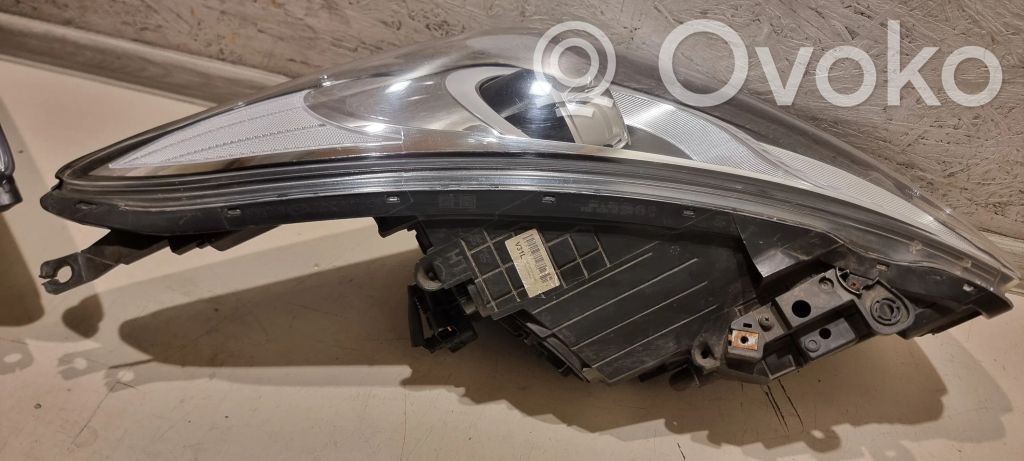921023Z005 Hyundai i40 Scheinwerfer, 1458.82 € | RRR