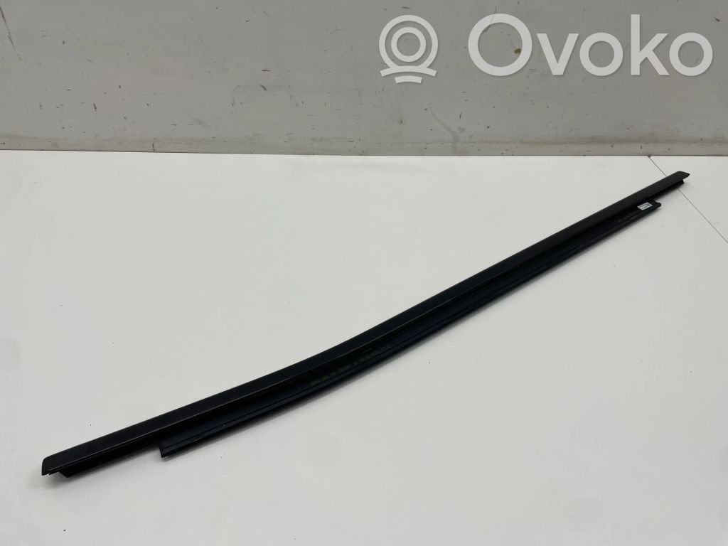 8491348 BMW iX Rear door glass trim molding, 60.00 € | RRR