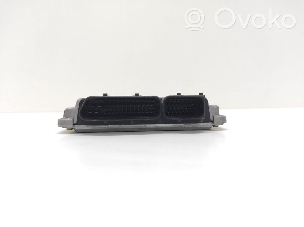 RTX94897 Chrysler Voyager Sterownik / Moduł ECU 0281010139