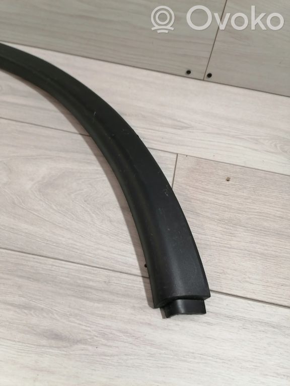 165869300A Tesla Model Y Zierleiste Radlauf hinten, 98.82 € | RRR