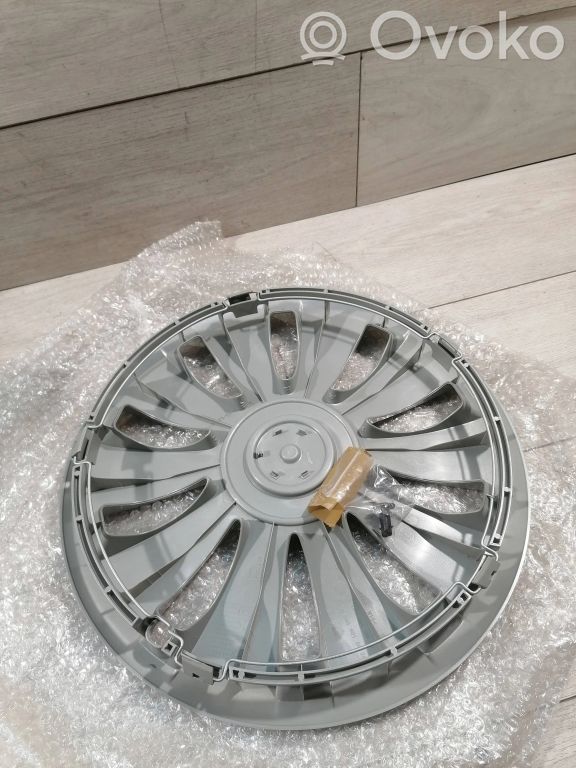 A2464000025 Mercedes-Benz B W246 W242 15 Zoll Radkappe, 35.29 € | RRR