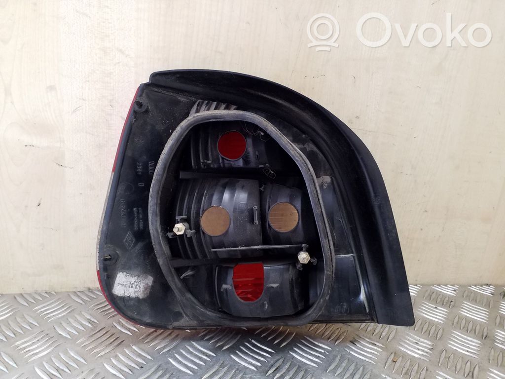 VAL80245 Renault Scenic I Lampa tylna E29002 Używane