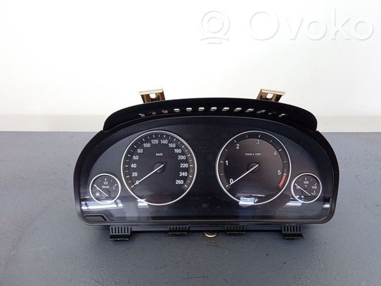 BMW 5 F10 F11 Nopeusmittari (mittaristo) 