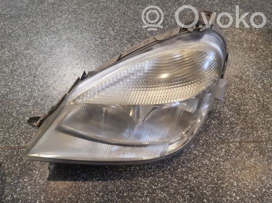 Mercedes-Benz Vaneo W414 Передняя фара 