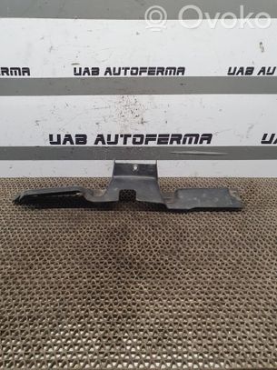 Mitsubishi Outlander Pannello di supporto del radiatore (usato) 