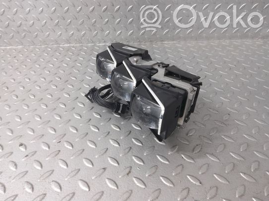 Audi Q7 4M Priekinio žibinto detalė 