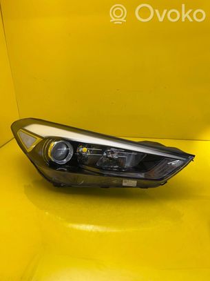 Hyundai Tucson TL Priekinis žibintas 