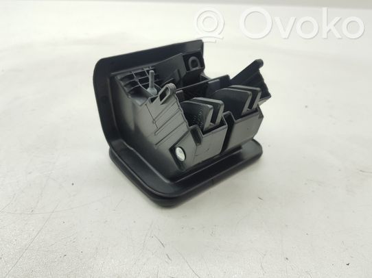 1022146335005 Toyota Yaris ISOFIX 6 12 RRR