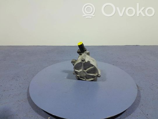 Renault Megane IV Pompe à vide 