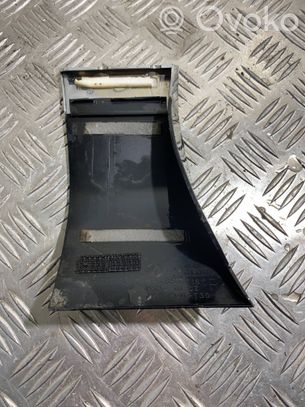 Listwa / Nakładka na błotnik przedni   7P6853718C