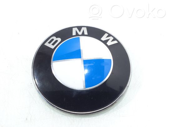 Mostrina con logo/emblema della casa automobilistica   8132375,51148132375