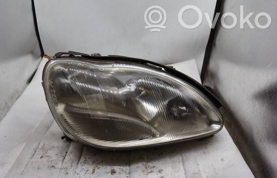 Mercedes-Benz S W220 Priekinis žibintas 
