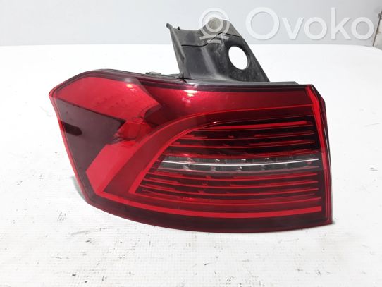 Volkswagen PASSAT B8 Galinis žibintas kėbule 