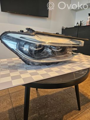 BMW 5 G30 G31 Priekinis žibintas 
